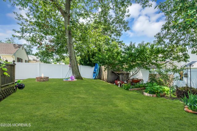 341 17th Avenue, Brick, NJ 08724