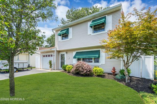 341 17th Avenue, Brick, NJ 08724