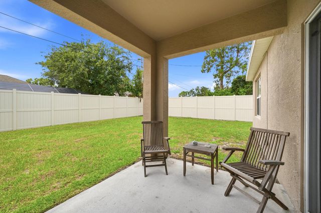 1572 SW Paar Drive, Port St. Lucie, FL 34953