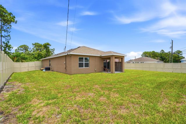 1572 SW Paar Drive, Port St. Lucie, FL 34953