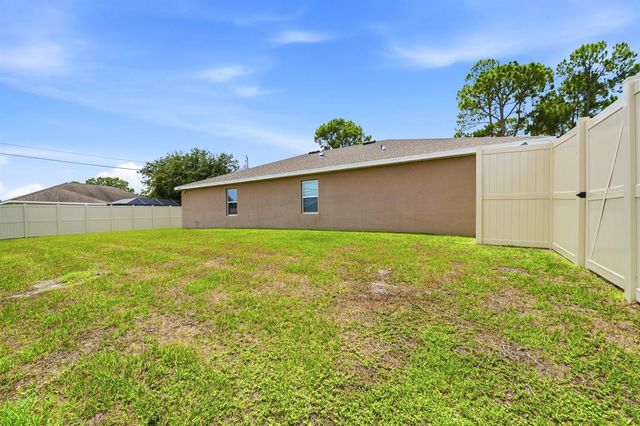 1572 SW Paar Drive, Port St. Lucie, FL 34953
