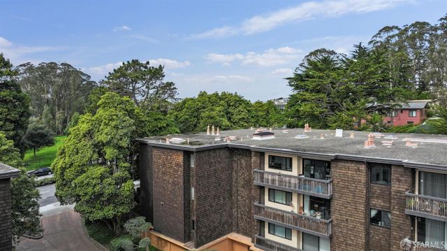 2770 19th Avenue 52, San Francisco, CA 94132