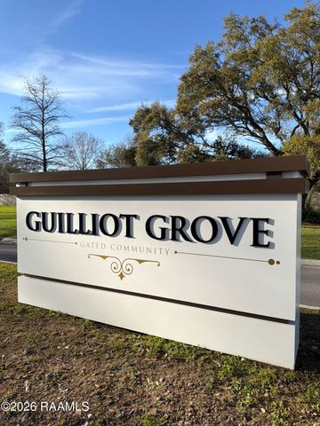 128 Jagged Grove Lane, Youngsville, LA 70592