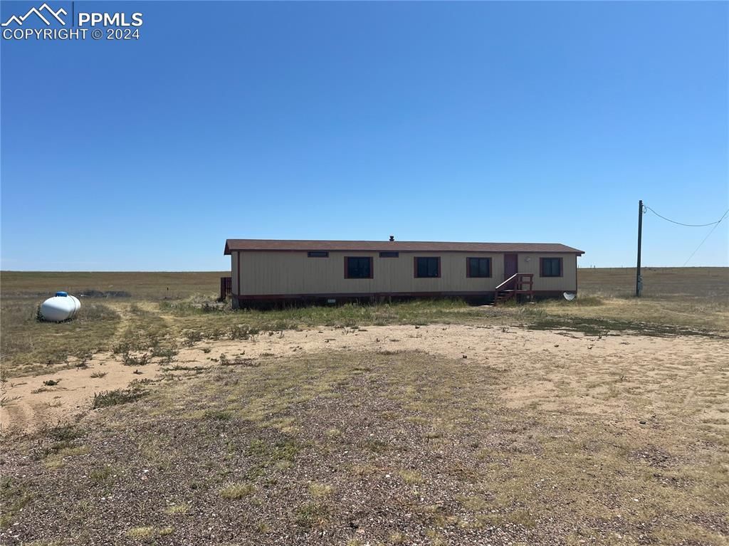 7825 Boone Road, Yoder, CO 80864