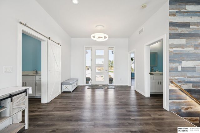 734 Cobblestone Pointe, Ashland, NE 68003