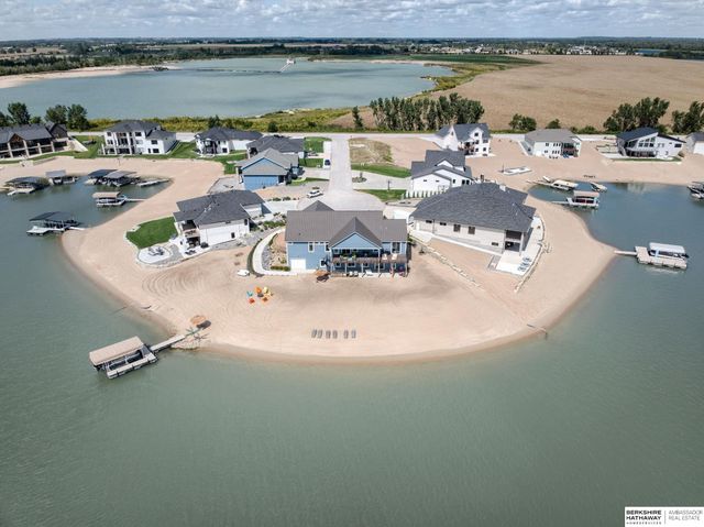 734 Cobblestone Pointe, Ashland, NE 68003