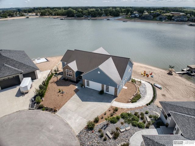 734 Cobblestone Pointe, Ashland, NE 68003