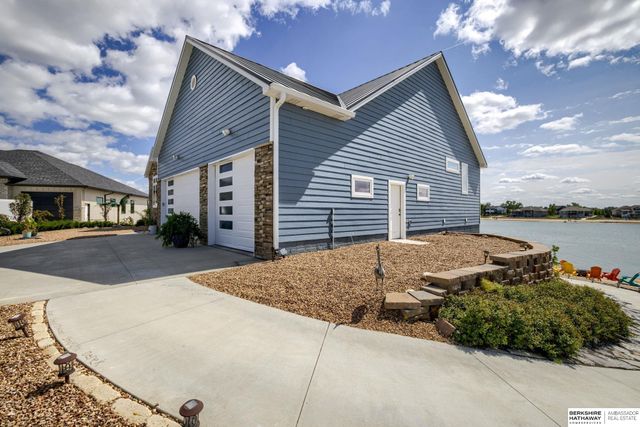 734 Cobblestone Pointe, Ashland, NE 68003