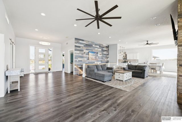 734 Cobblestone Pointe, Ashland, NE 68003