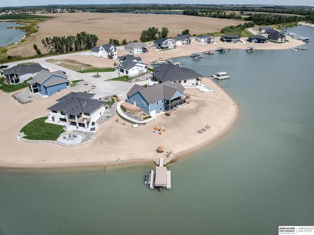 734 Cobblestone Pointe, Ashland, NE 68003