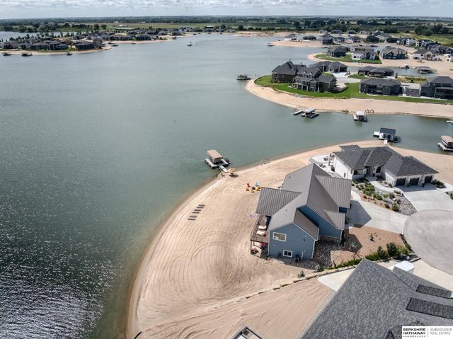 734 Cobblestone Pointe, Ashland, NE 68003