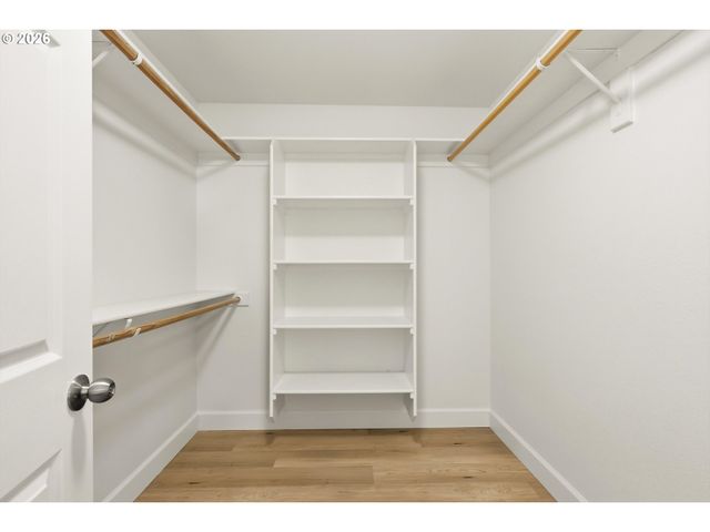 206 OSWEGO Smt, Lake Oswego, OR 97035