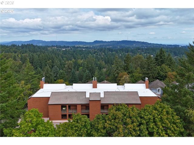 206 OSWEGO Smt, Lake Oswego, OR 97035