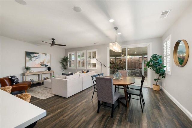 12706 Thornberg Way, Rancho Cordova, CA 95742