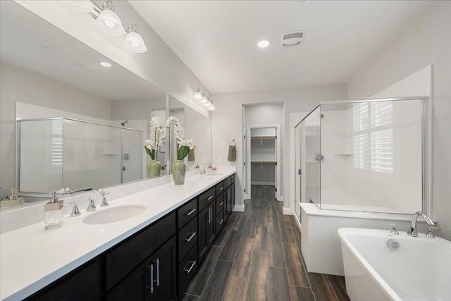 12706 Thornberg Way, Rancho Cordova, CA 95742