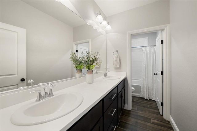 12706 Thornberg Way, Rancho Cordova, CA 95742