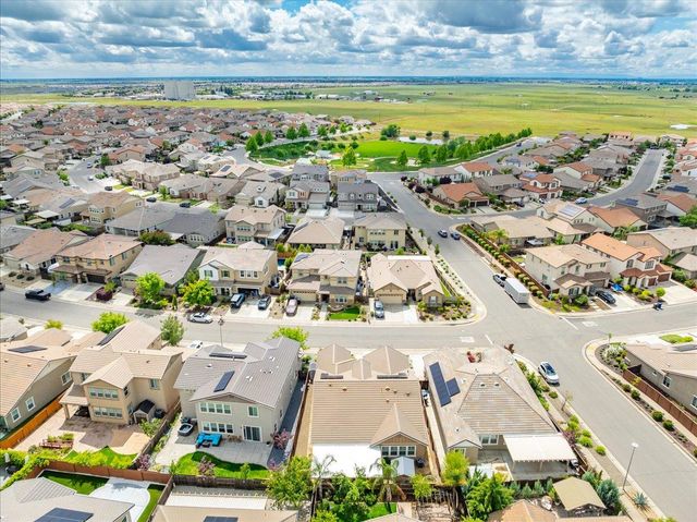 12706 Thornberg Way, Rancho Cordova, CA 95742