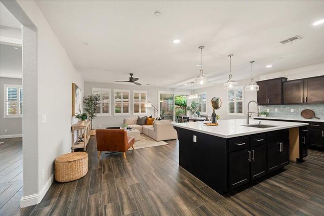 12706 Thornberg Way, Rancho Cordova, CA 95742