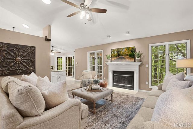 6 Jenn Laur Drive, Edwardsville, IL 62025