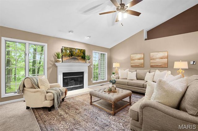 6 Jenn Laur Drive, Edwardsville, IL 62025