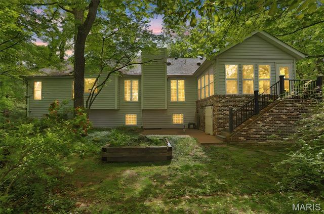 6 Jenn Laur Drive, Edwardsville, IL 62025