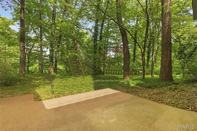 6 Jenn Laur Drive, Edwardsville, IL 62025