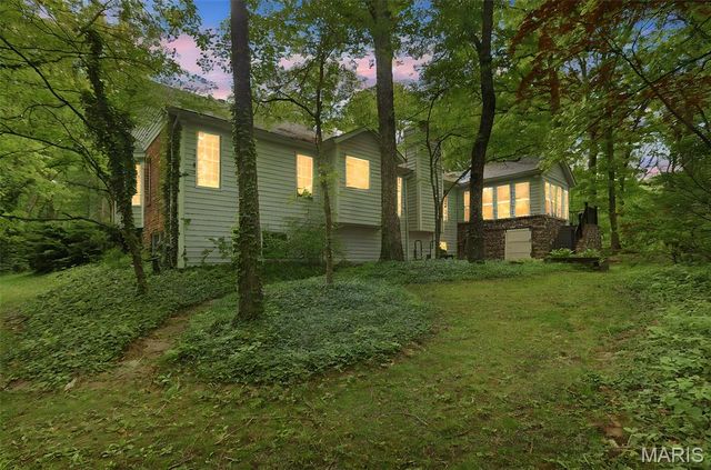 6 Jenn Laur Drive, Edwardsville, IL 62025