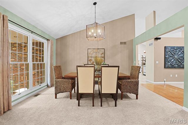 6 Jenn Laur Drive, Edwardsville, IL 62025