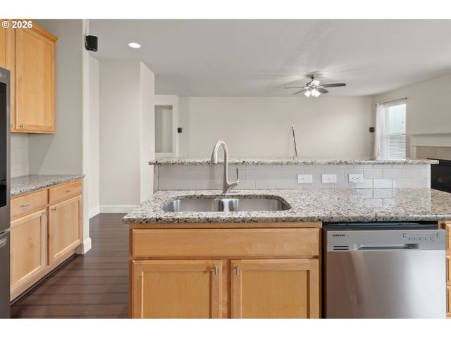 1190 PEASCOD Dr, Eugene, OR 97402