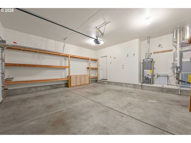1190 PEASCOD Dr, Eugene, OR 97402
