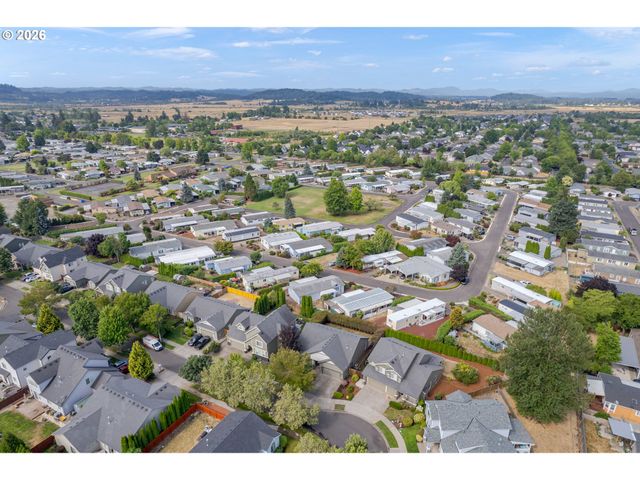 1190 PEASCOD Dr, Eugene, OR 97402