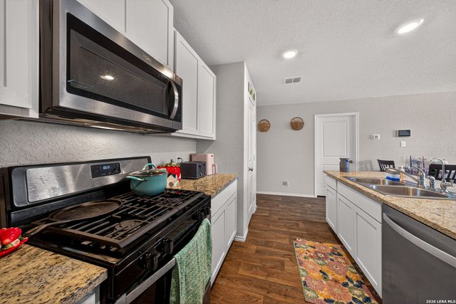 1050 Cozumel Emerald, San Antonio, TX 78253