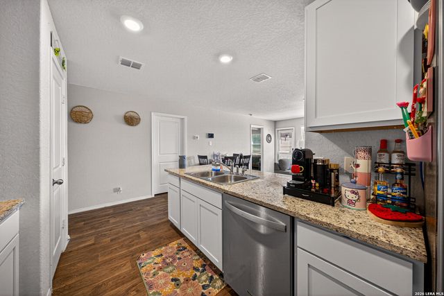 1050 Cozumel Emerald, San Antonio, TX 78253
