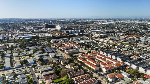 334 W 220TH Street, Carson, CA 90745