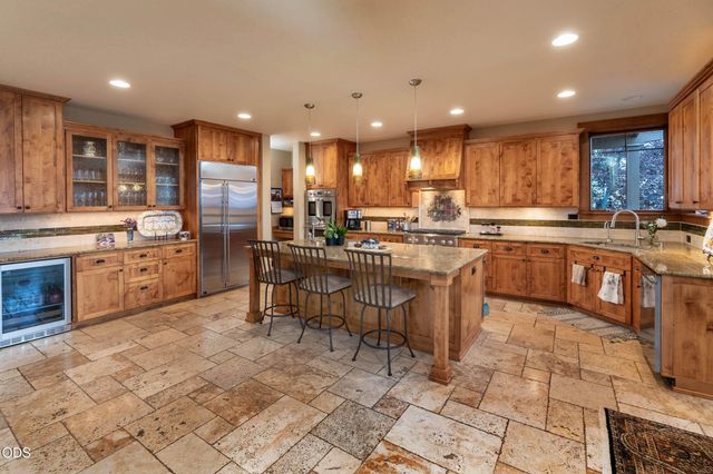 646 NW Powell Butte Loop, Bend, OR 97703