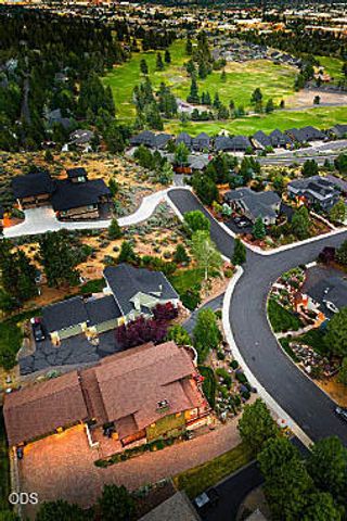 646 NW Powell Butte Loop, Bend, OR 97703
