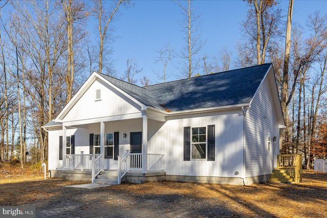 177 AZURE DR, Colonial Beach, VA 22443