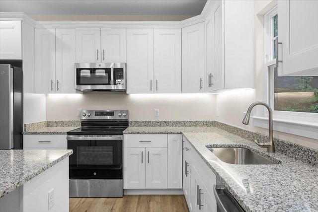 177 AZURE DR, Colonial Beach, VA 22443