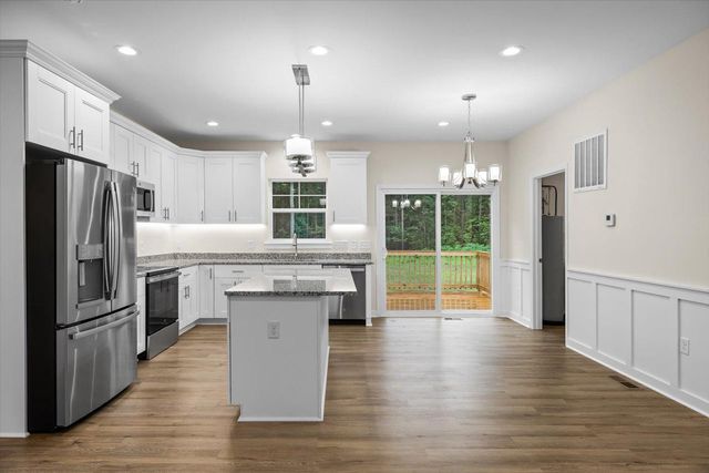 177 AZURE DR, Colonial Beach, VA 22443