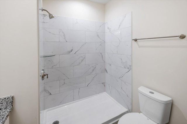 177 AZURE DR, Colonial Beach, VA 22443