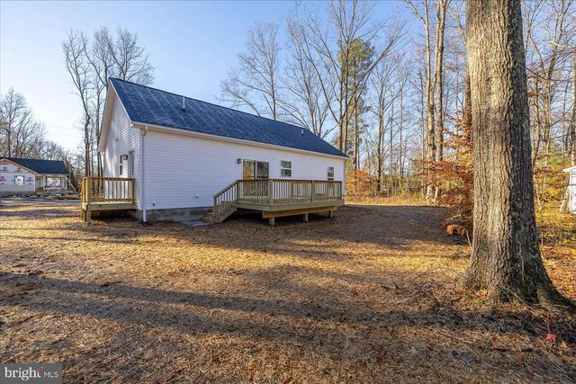 177 AZURE DR, Colonial Beach, VA 22443