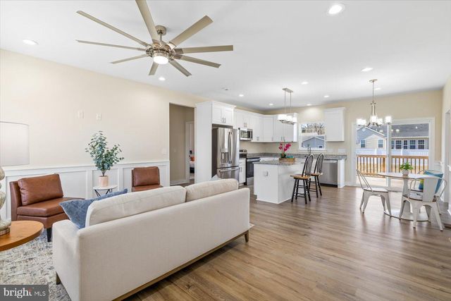 177 AZURE DR, Colonial Beach, VA 22443