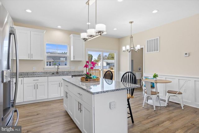 177 AZURE DR, Colonial Beach, VA 22443