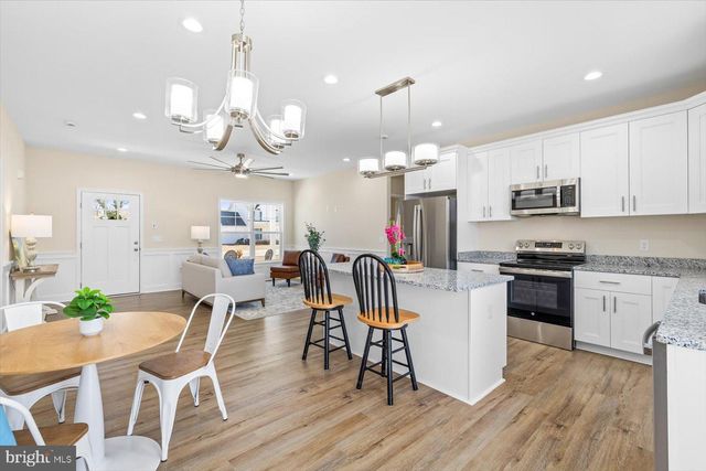 177 AZURE DR, Colonial Beach, VA 22443