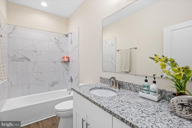 177 AZURE DR, Colonial Beach, VA 22443