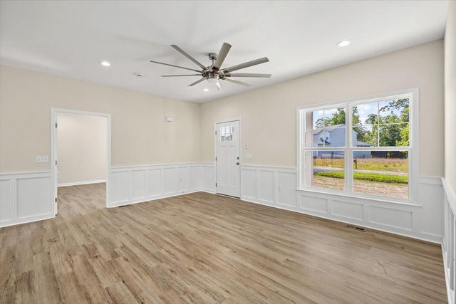 177 AZURE DR, Colonial Beach, VA 22443