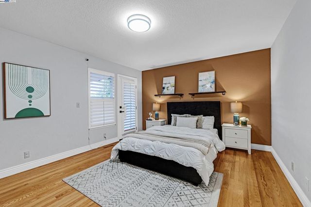 20340 Hunters Knls, Castro Valley, CA 94552