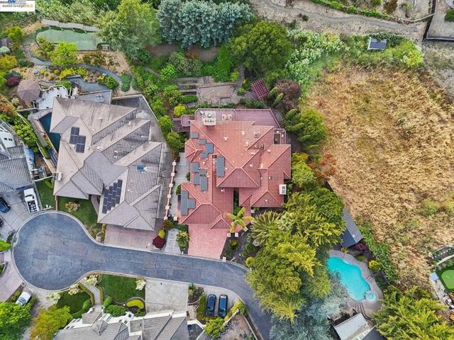 20340 Hunters Knls, Castro Valley, CA 94552