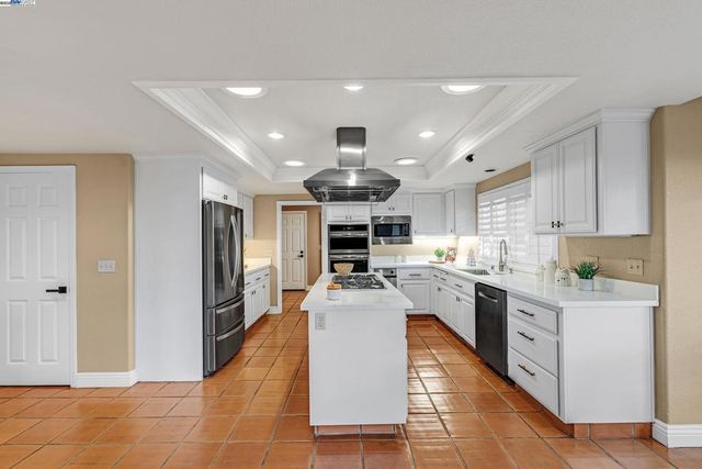 20340 Hunters Knls, Castro Valley, CA 94552