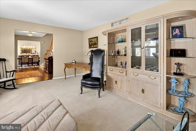 1 JOSHUA COURT, Kendall Park, NJ 08824